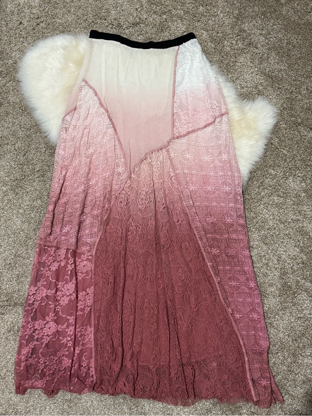 NWOT gimmicks by BKE The Buckle Women’s Pink Ombre Floral Lace Maxi Skirt Size S